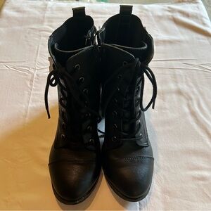 Brash Boots, Size 7